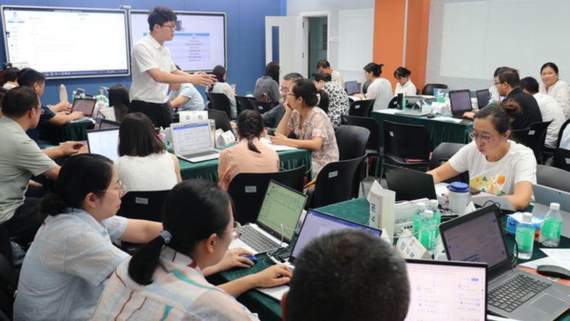 公路建造师培训：非专业人士的考证之路